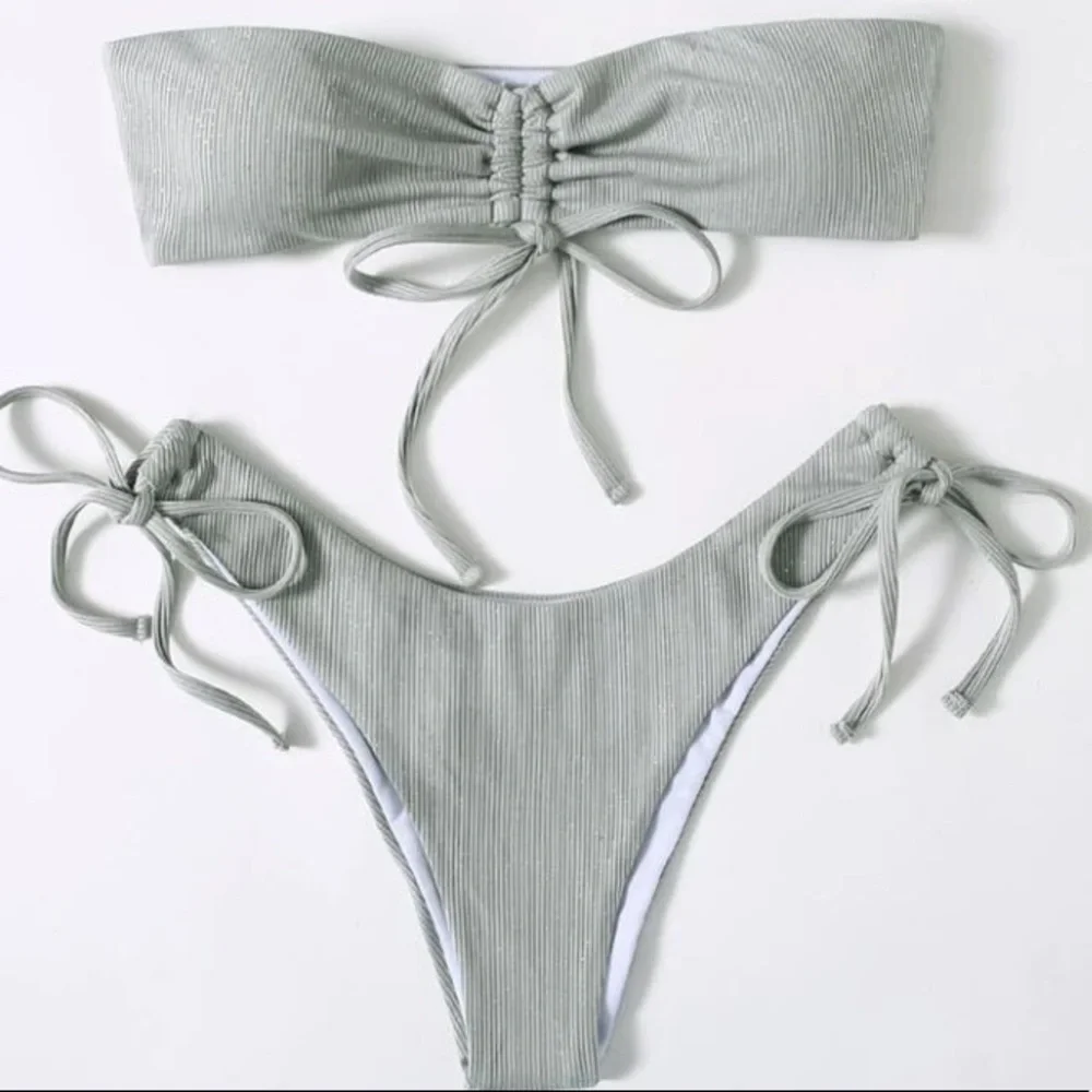 🔴Scrunch tie bandeau strapless bikini swimsuit - Picture 1 of 7